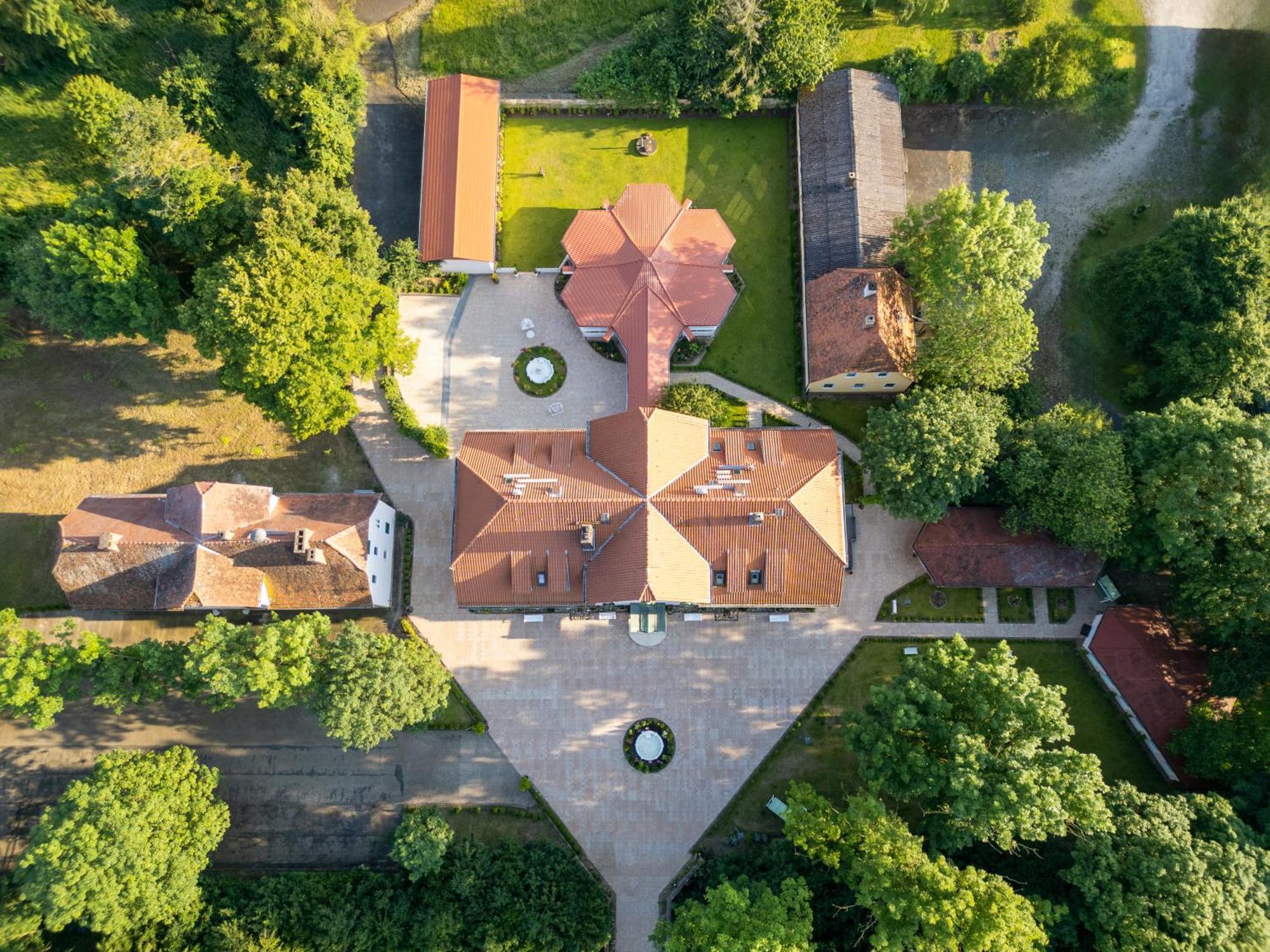 Schlosshotel Wilhelmsthal Calden Eksteriør bilde