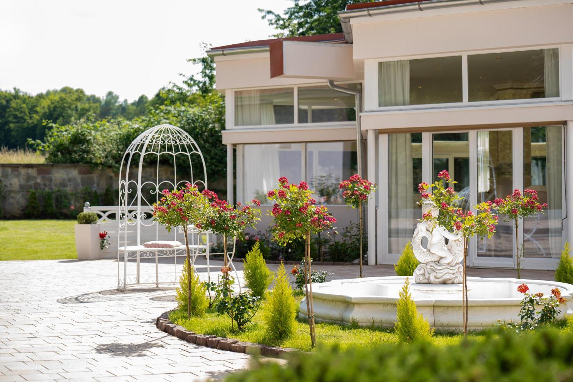 Schlosshotel Wilhelmsthal Calden Eksteriør bilde